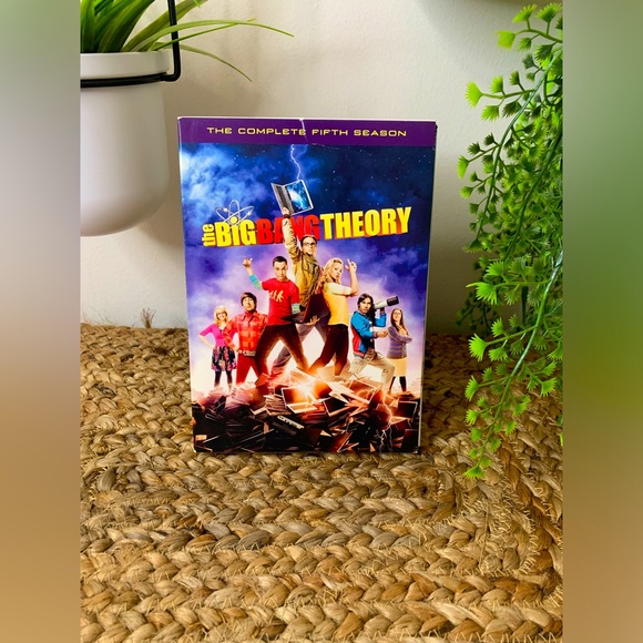 Other - THE BIG BANG THEORY Season 5 DVD Box Set. EUC